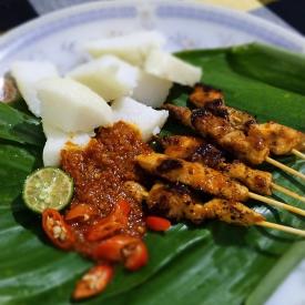 Sate Plecing Singaraja